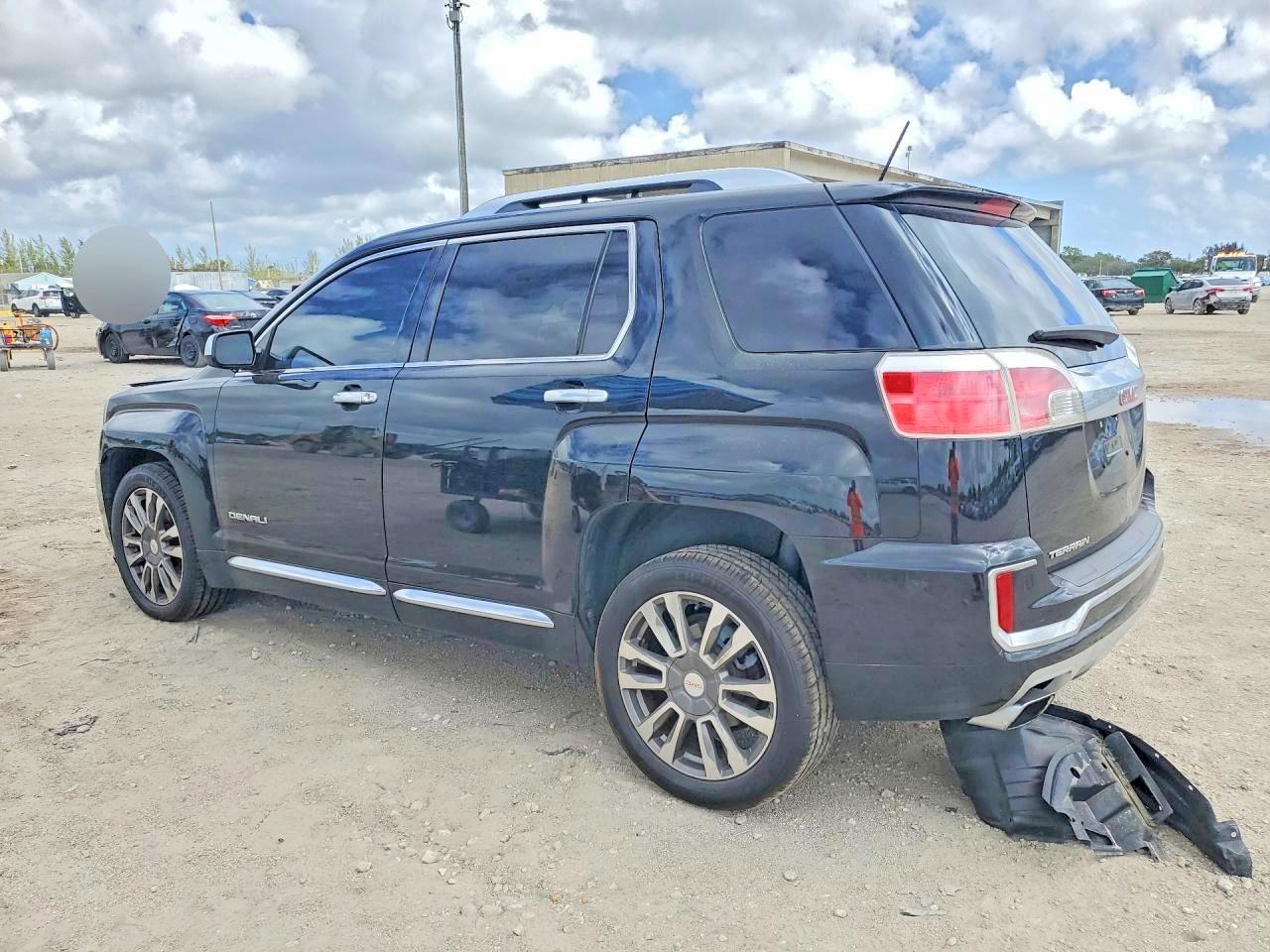 2017 GMC Terrain Denali - Image 2