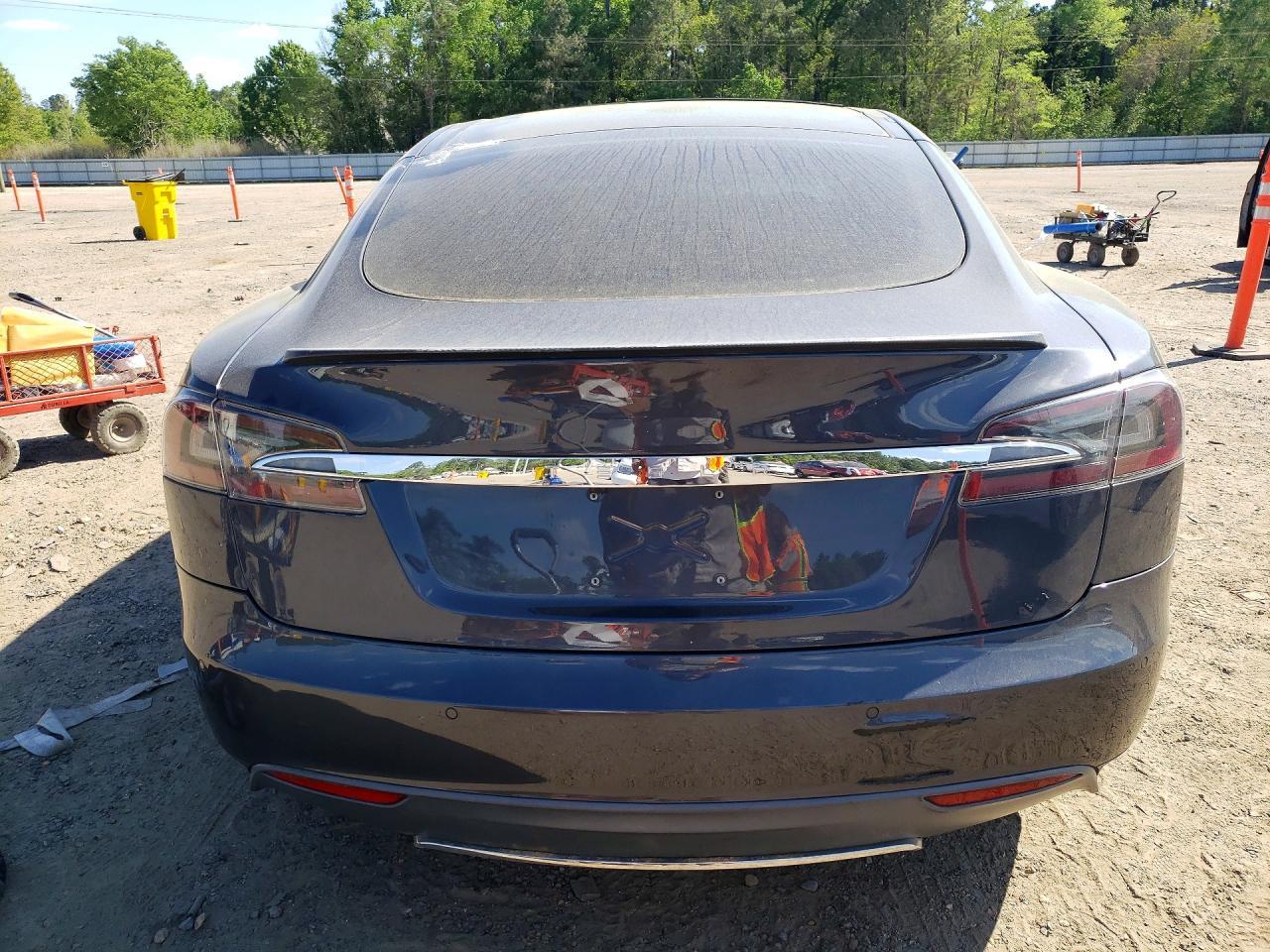 2015 Tesla Model S P85D - Image 6
