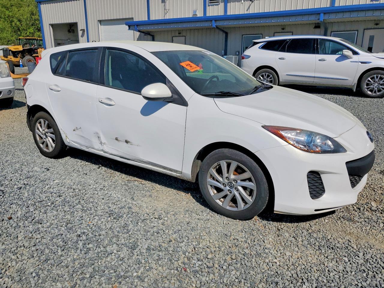 2013 Mazda 3 I - Image 4