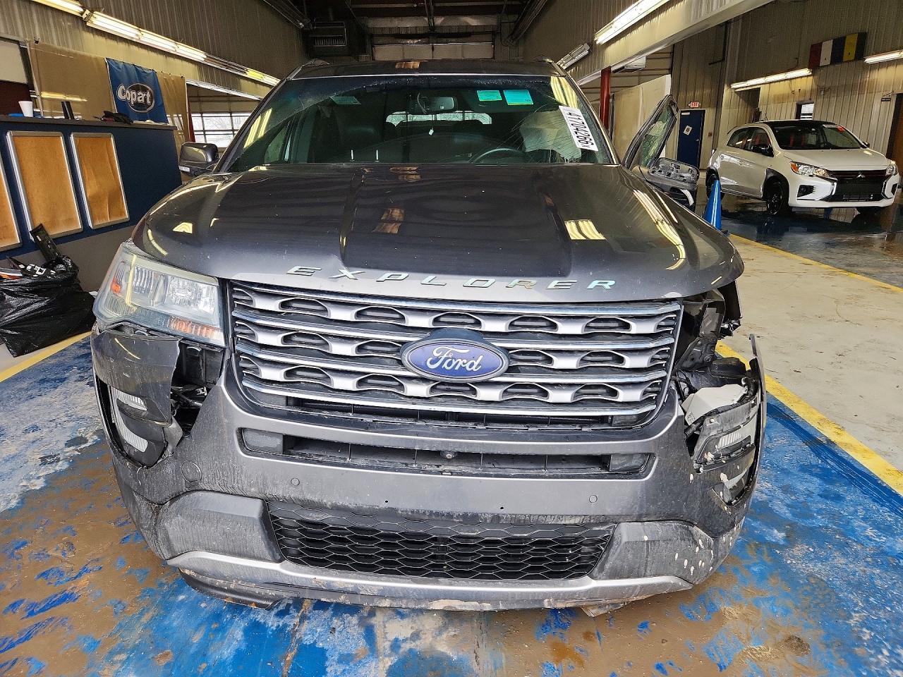 2017 Ford Explorer Limited - Фото 5