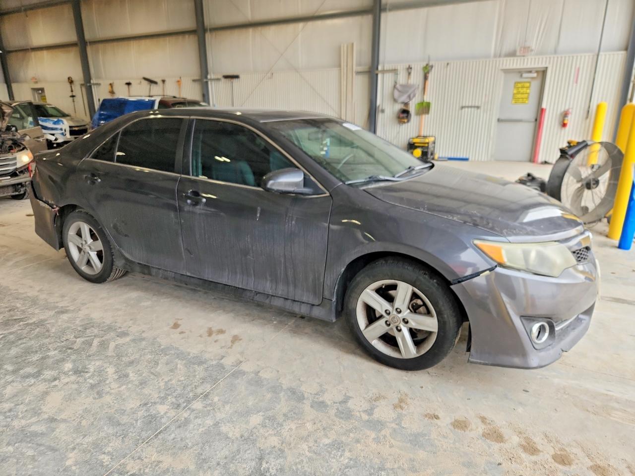 2012 Toyota Camry Se - Фото 4