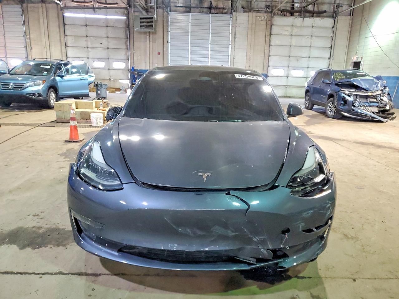 2023 Tesla Model 3 - Фото 5