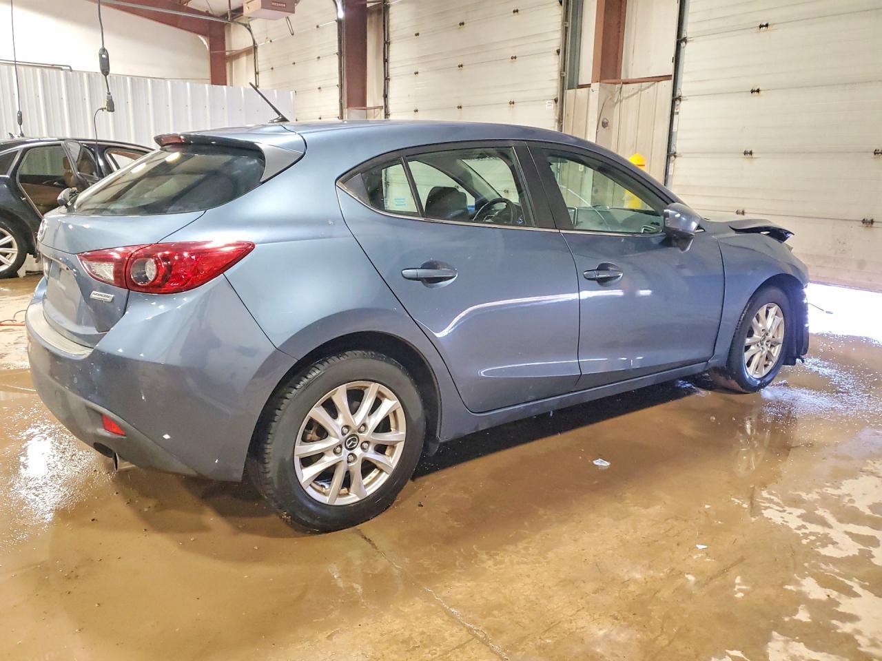 2015 Mazda 3 Touring - Фото 3