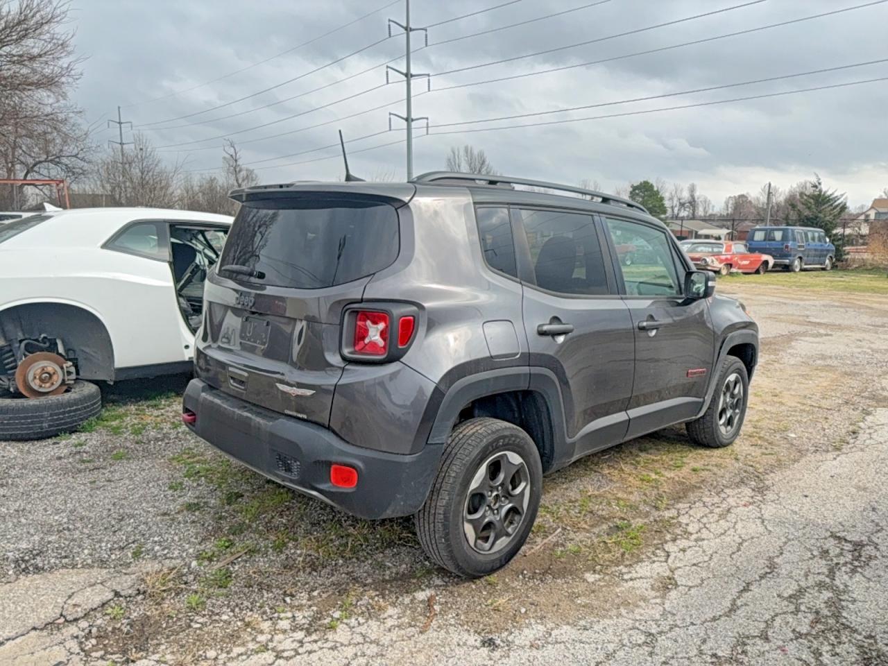 2018 Jeep Renegade Trailhawk - Image 4