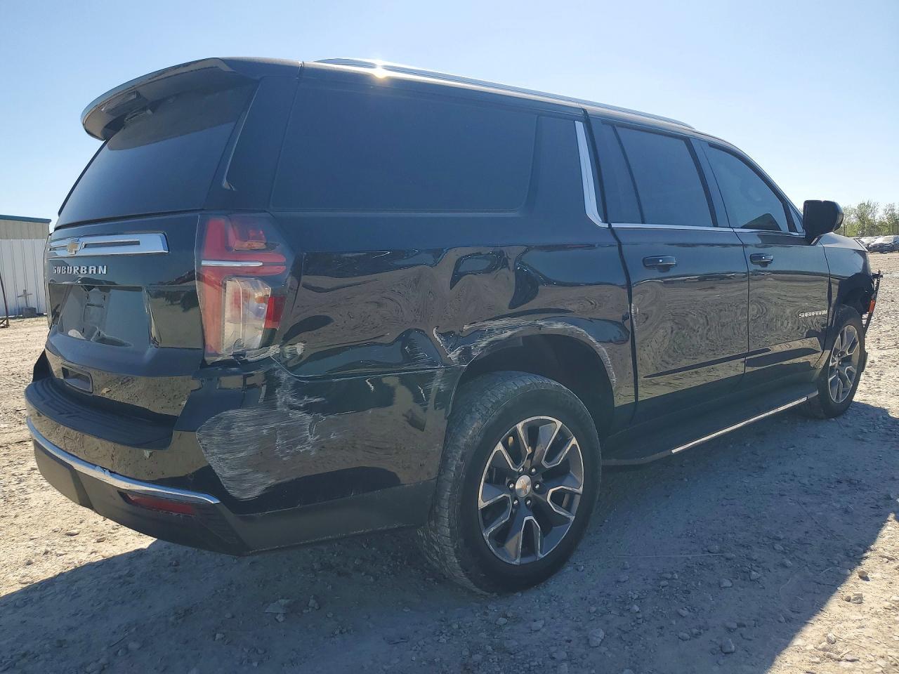 2024 Chevrolet Suburban - Фото 3