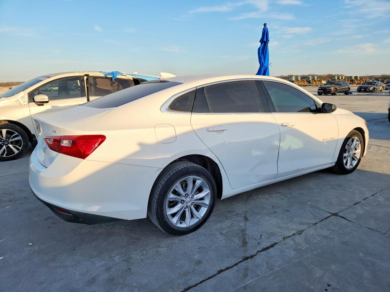 2023 Chevrolet Malibu Lt - Фото 3