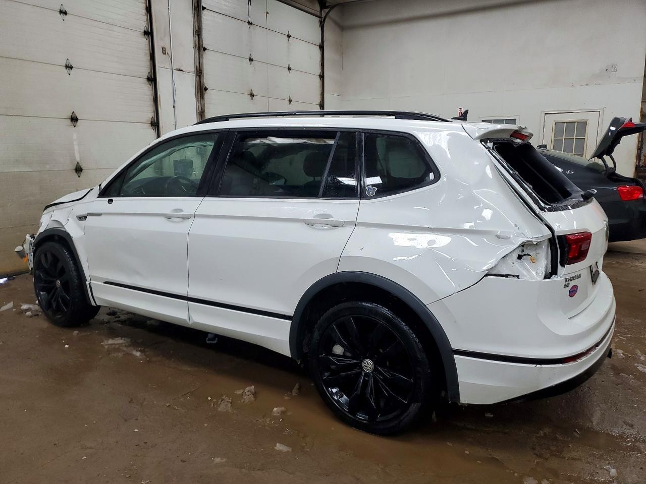 2020 Volkswagen Tiguan Se/Sel - Image 2