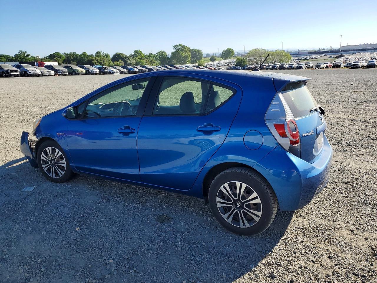 2013 Toyota Prius C - Фото 2