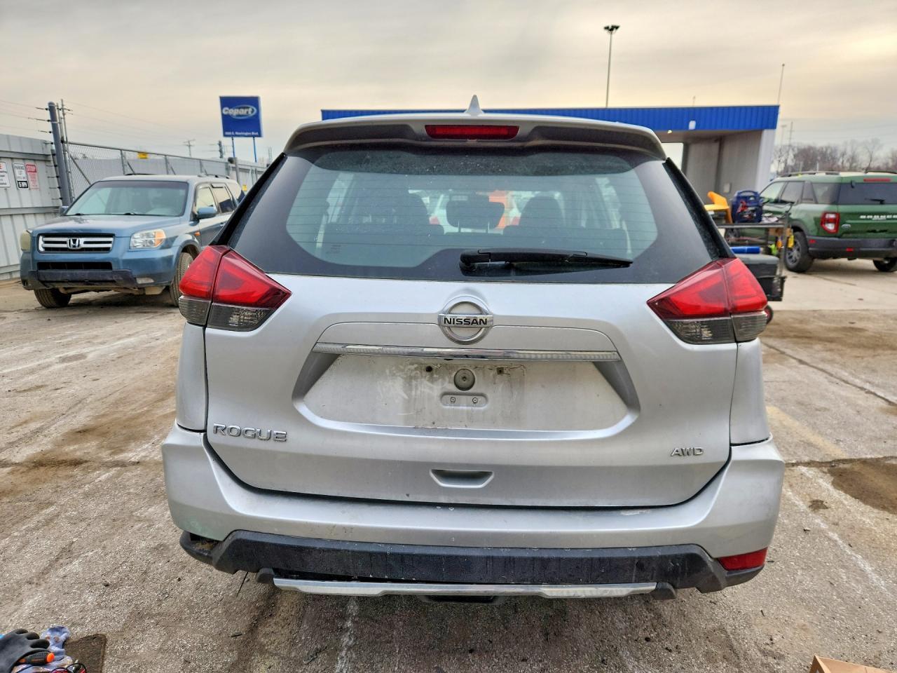 2017 Nissan Rogue S - Фото 6