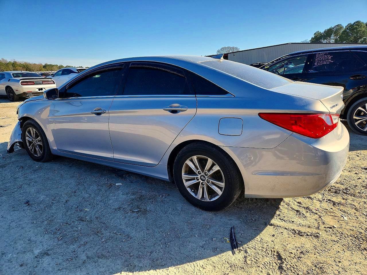 2013 Hyundai Sonata Gls - Image 2