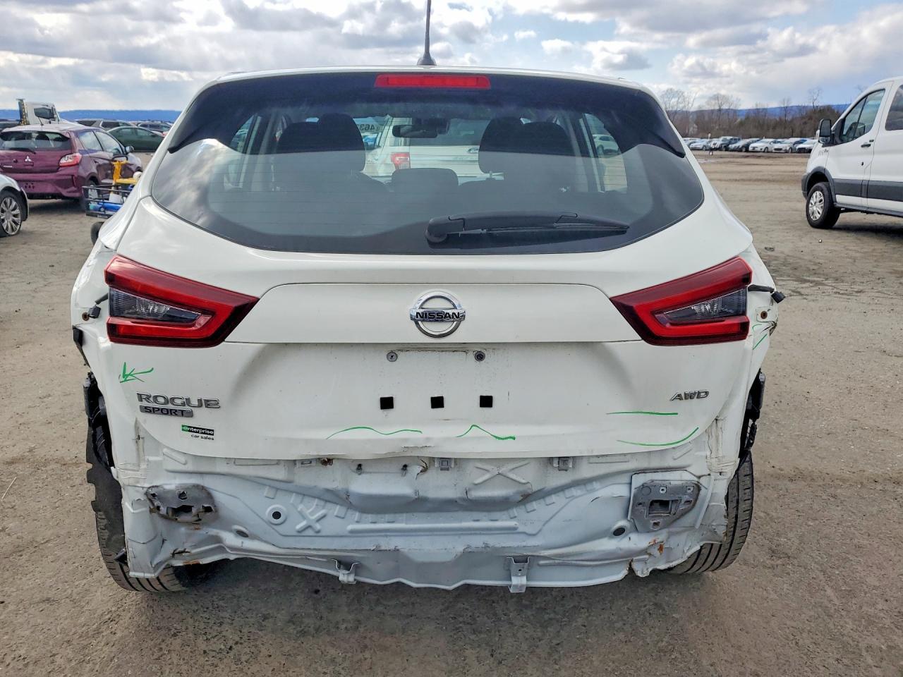 2021 Nissan Rogue Sport S - Фото 6