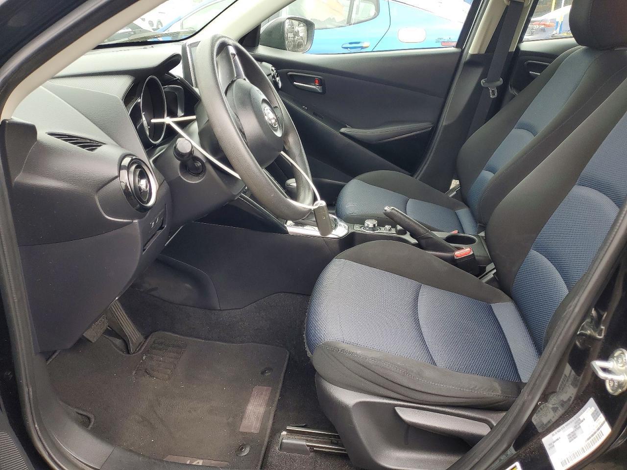 2017 Toyota Yaris Ia Base - Image 7
