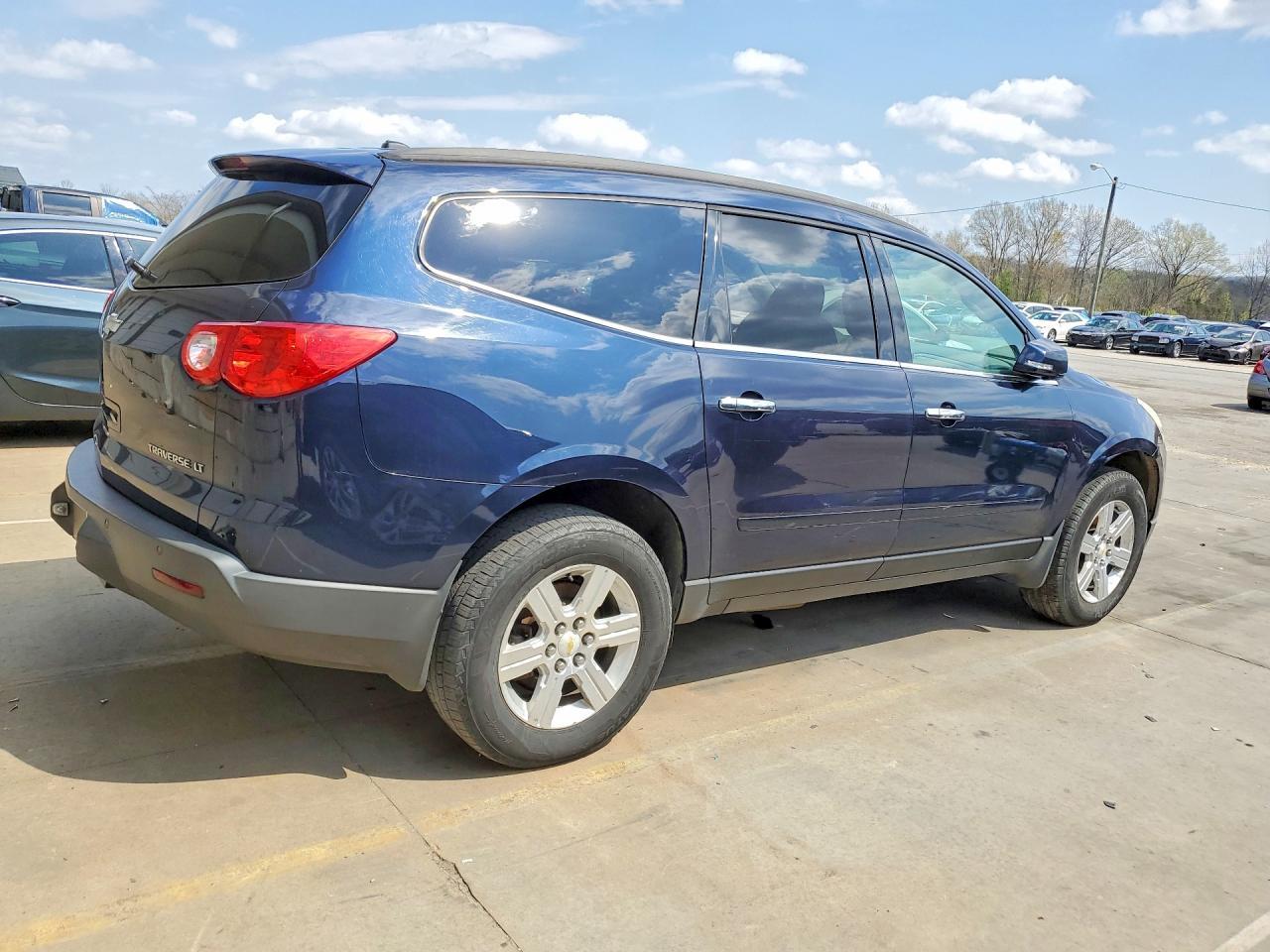2011 Chevrolet Traverse Lt - Фото 3