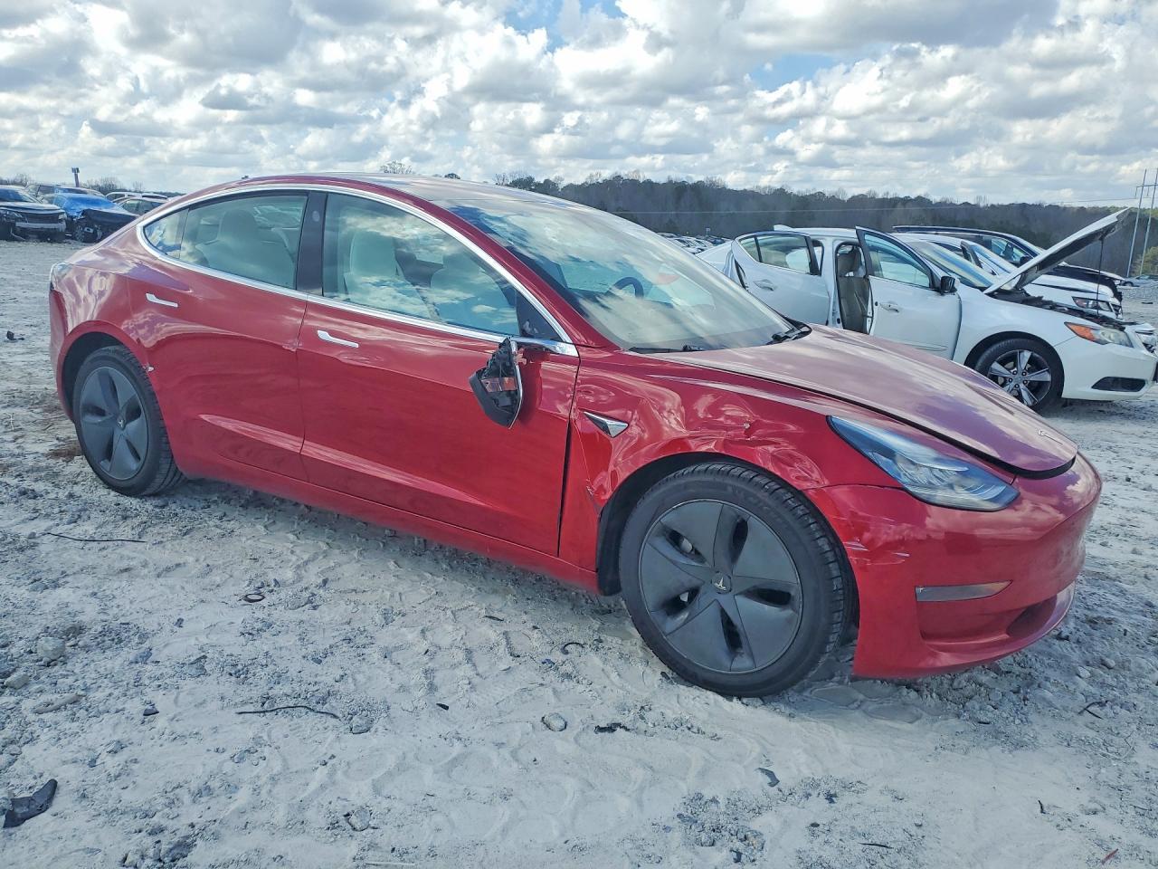 2018 Tesla Model 3 - Фото 4