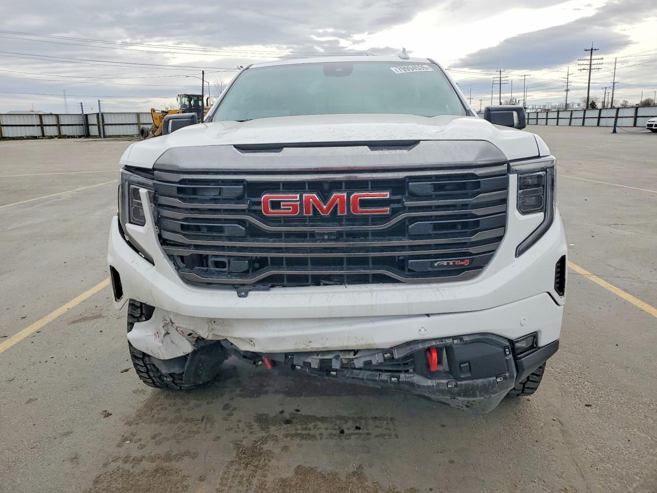 2023 GMC Sierra - Image 5