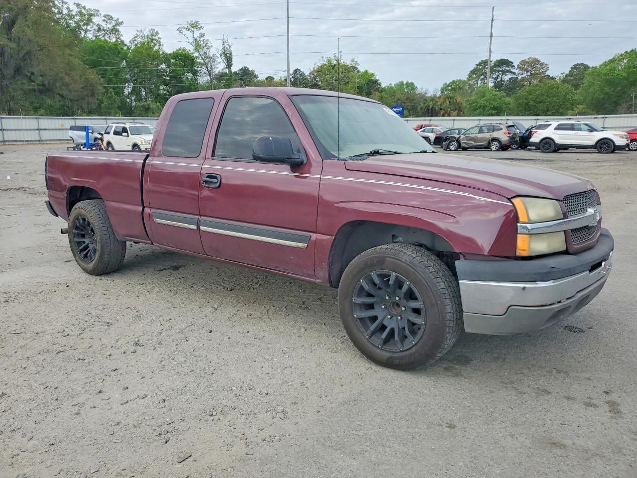 2003 Chevrolet Silverado C1500 - Image 4