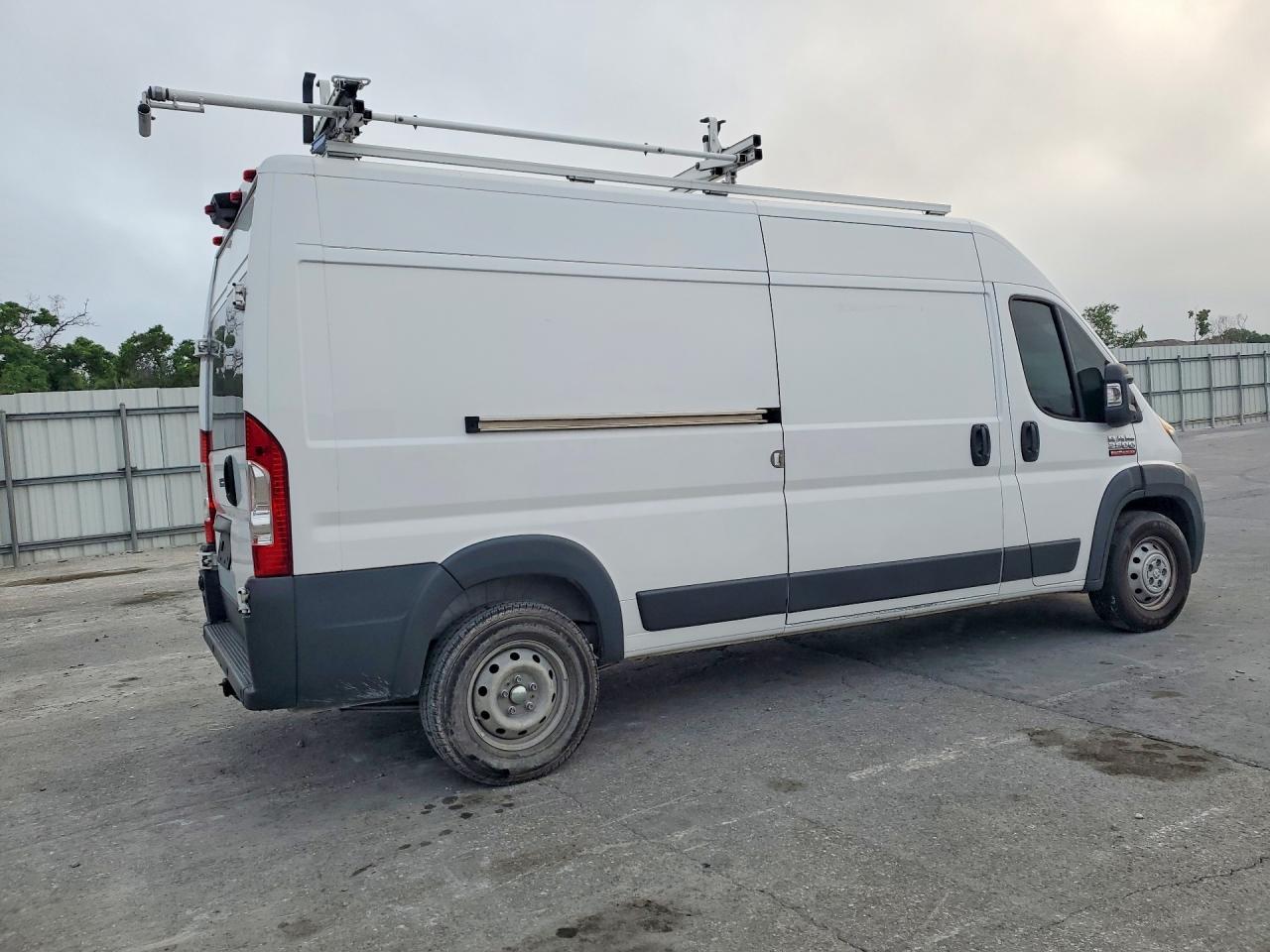 2018 Ram Promaster 2500 Utility / Service Van - Image 3