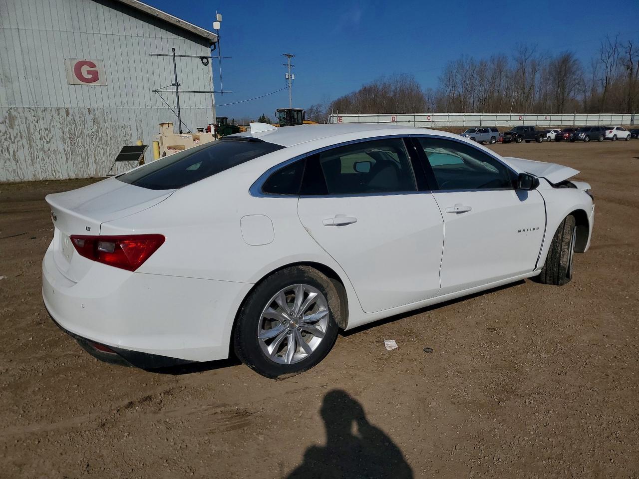 2023 Chevrolet Malibu Lt - Фото 3