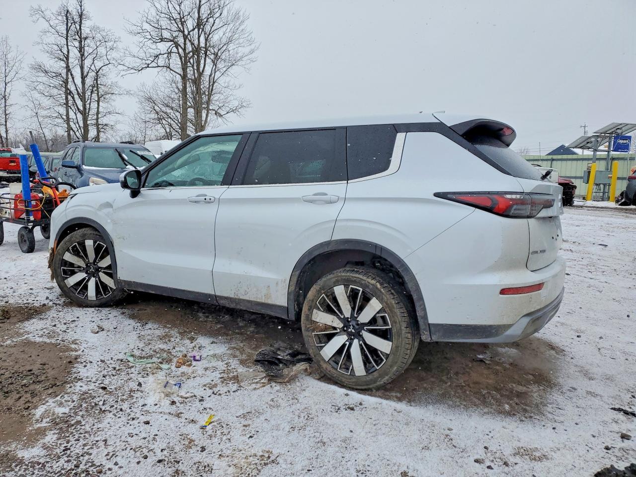 2025 Mitsubishi Outlander Se - Фото 2