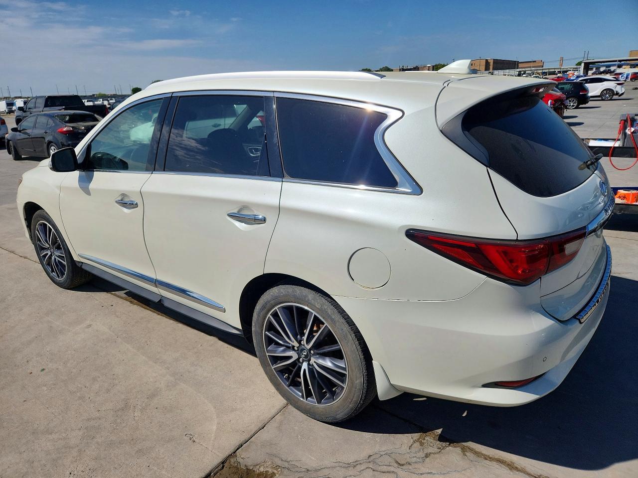 2018 Infiniti Qx60 Base - Image 2