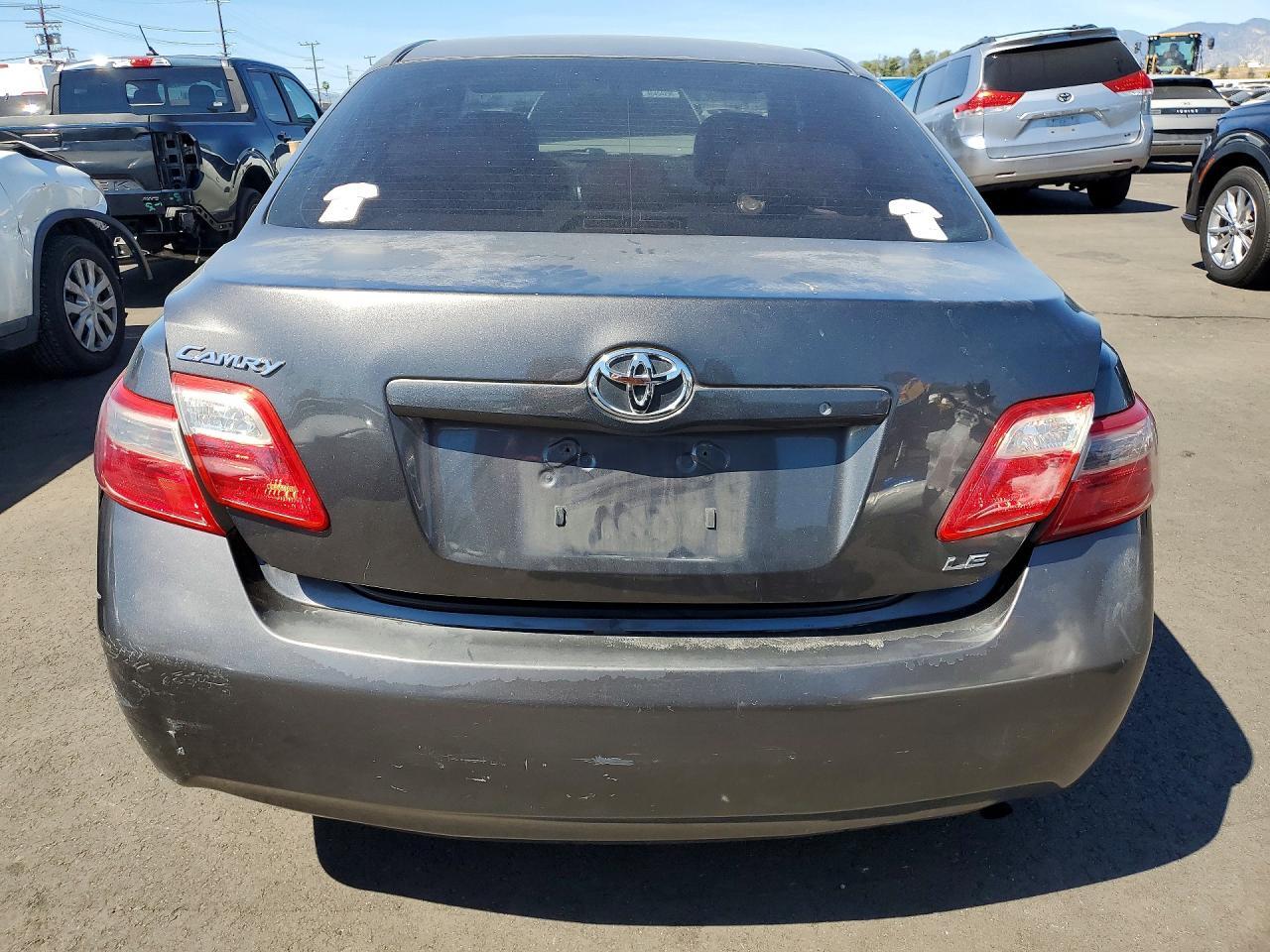2008 Toyota Camry Le - Фото 6