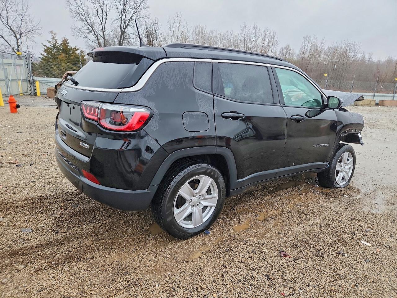 2022 Jeep Compass Latitude - Фото 3