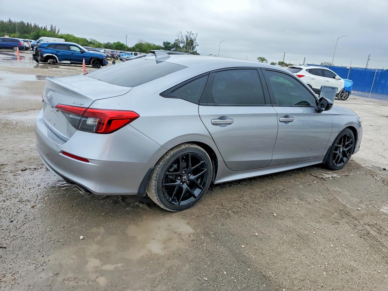 2022 Honda Civic Sport - Фото 3