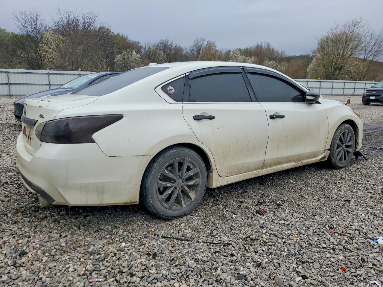 2016 Nissan Altima 2.5 - Фото 3