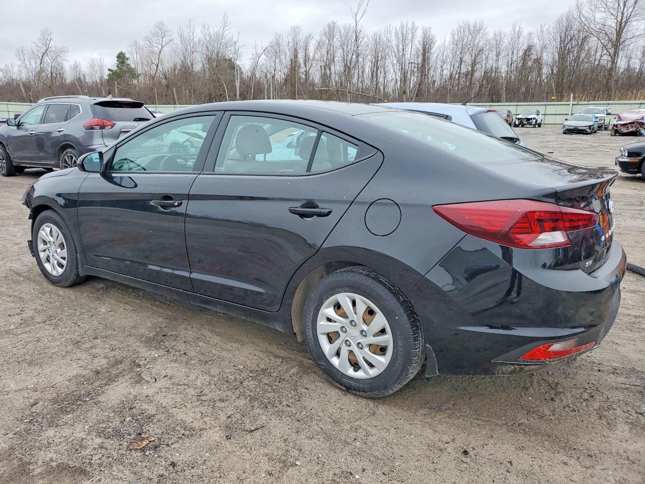 2019 Hyundai Elantra Se - Фото 2
