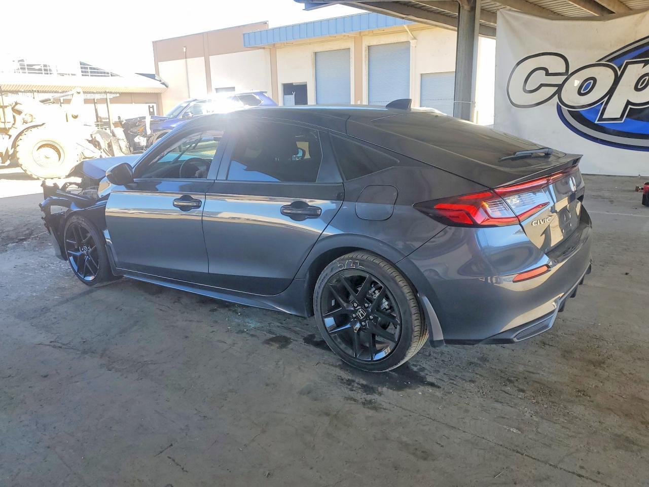 2025 Honda Civic Sport - Фото 2