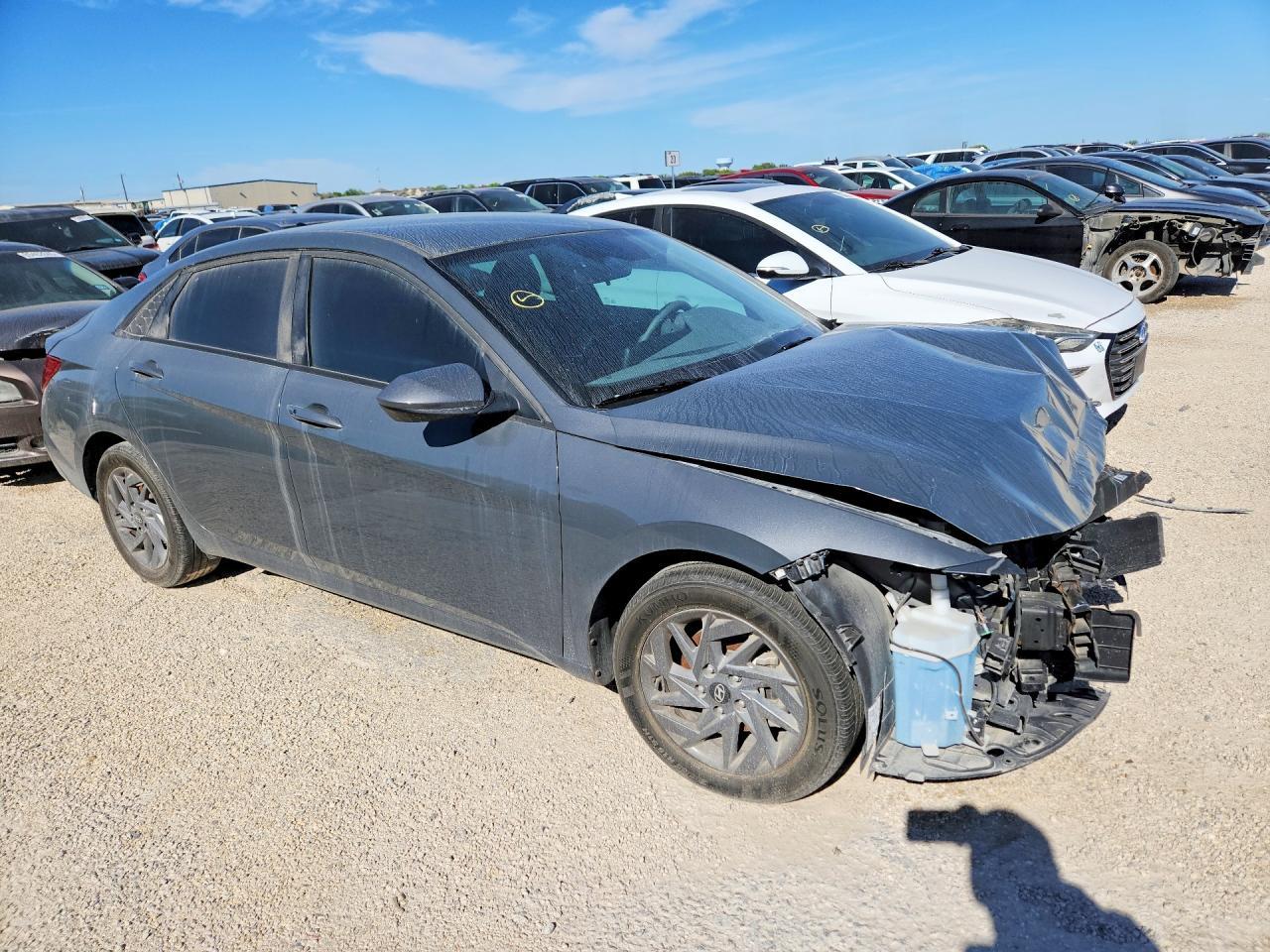 2024 Hyundai Elantra Sel - Фото 4