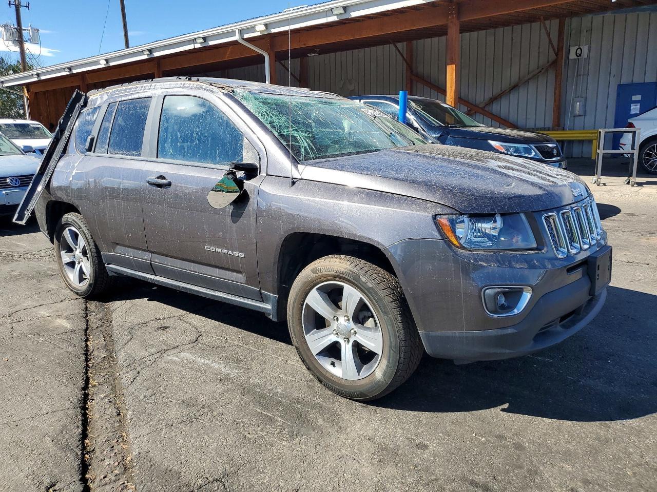 2017 Jeep Compass Latitude - Фото 4