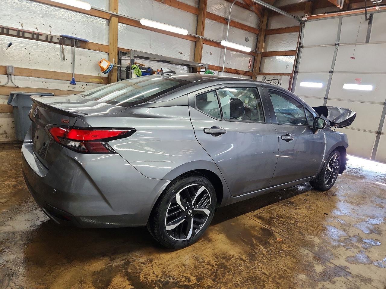2024 Nissan Versa Sr - Image 3