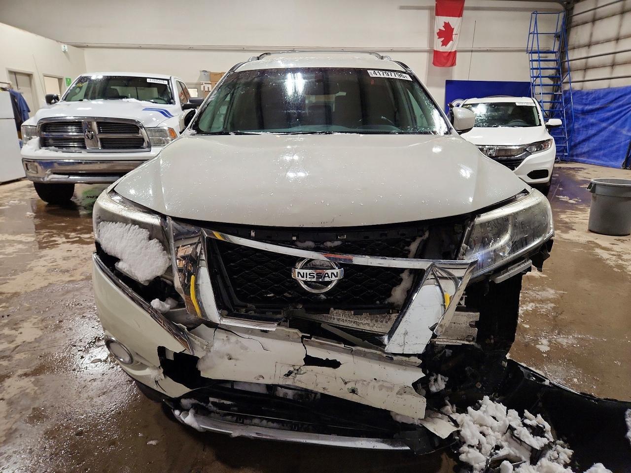 2016 Nissan Pathfinder S - Фото 5