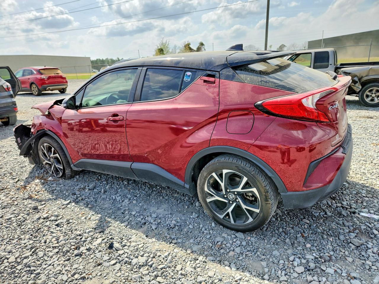2019 Toyota C-Hr Xle - Image 2