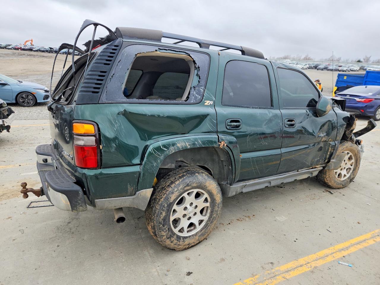 2004 Chevrolet Tahoe K1500 - Фото 3