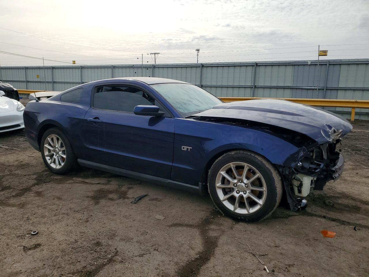 2010 Ford Mustang Gt - Фото 4