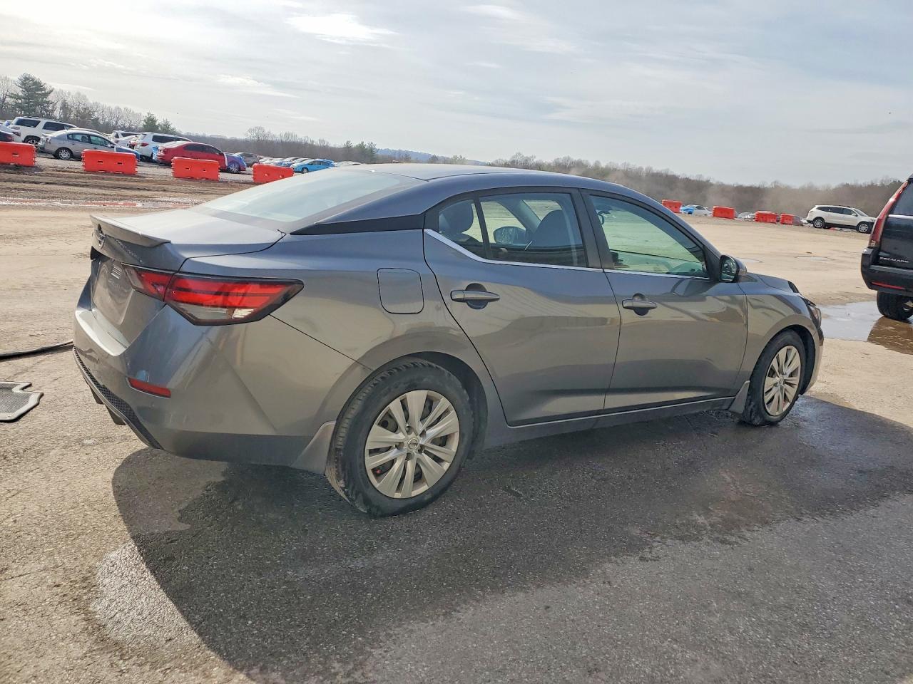 2020 Nissan Sentra S - Image 3