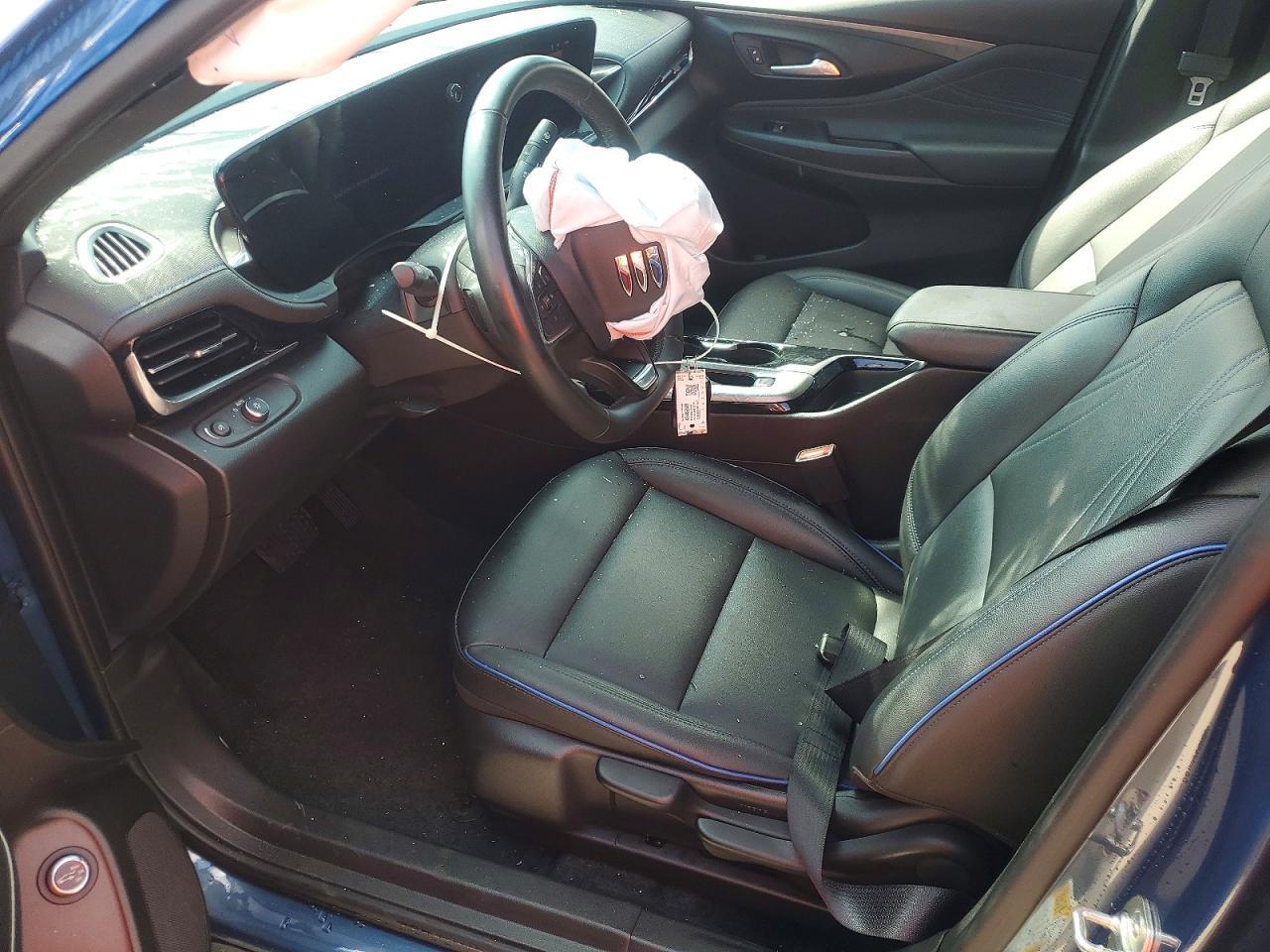 2024 Buick Envista Sport Touring - Image 7