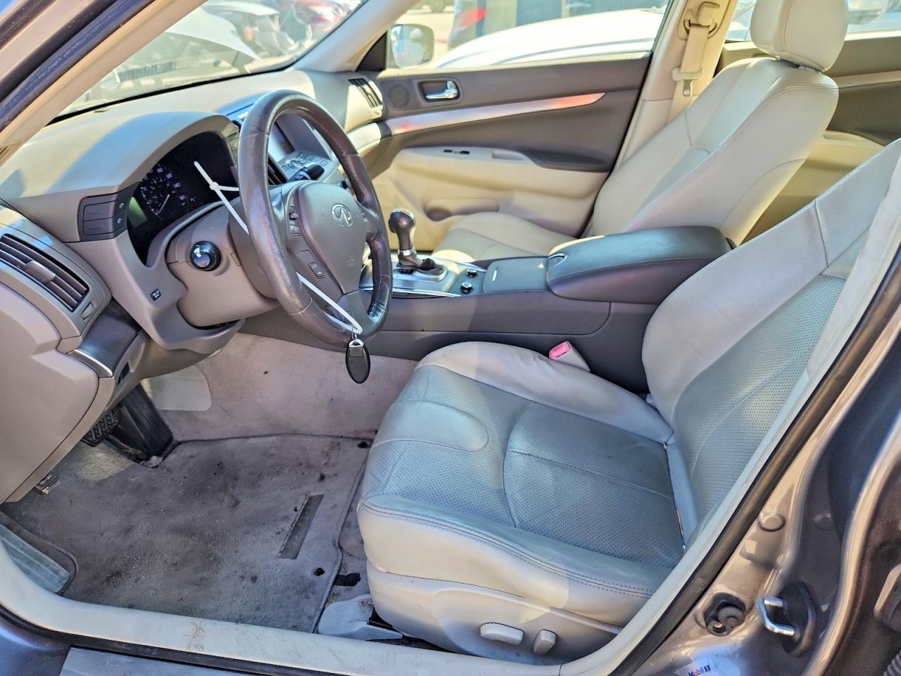 2015 Infiniti Q40 Base - Image 7