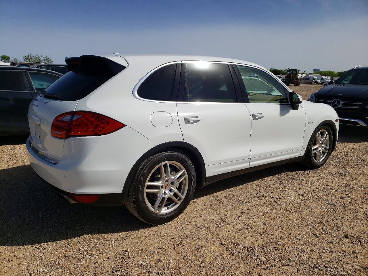 2014 Porsche Cayenne S Hybrid - Фото 3