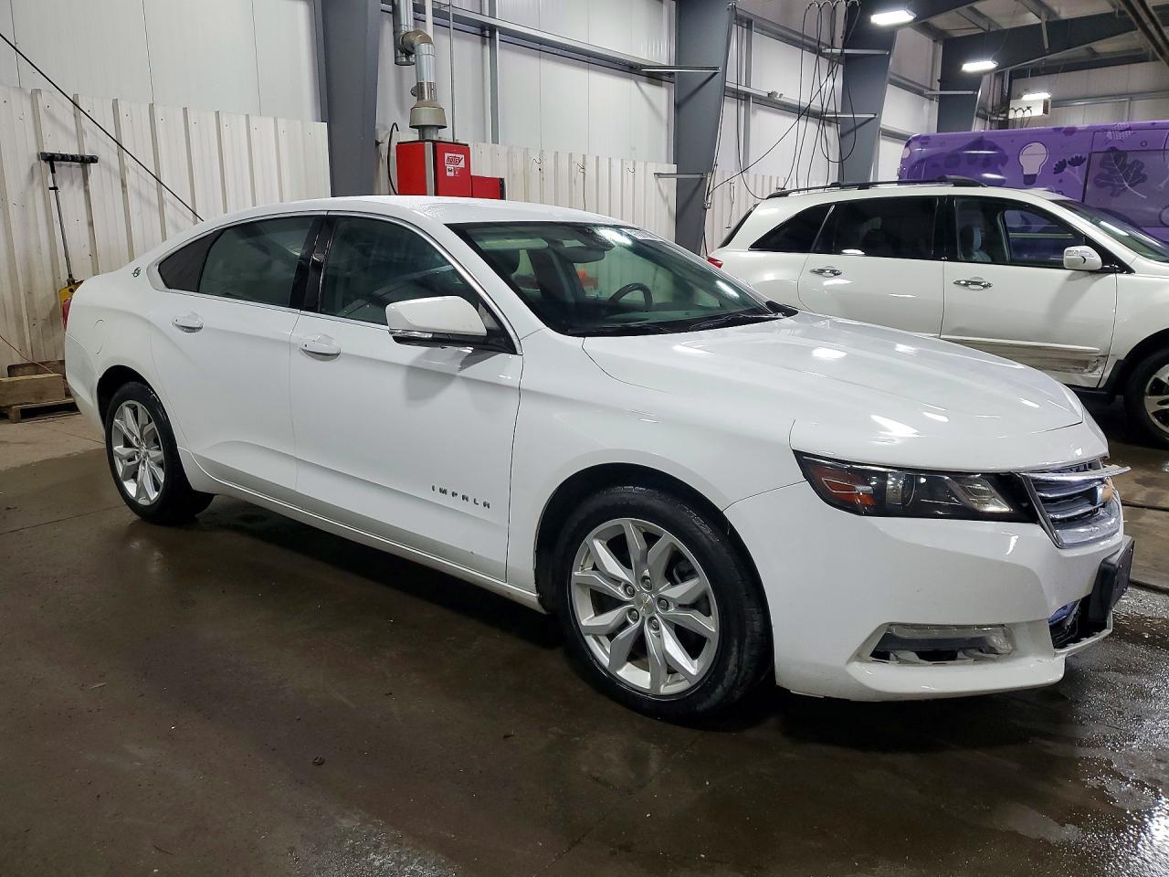 2019 Chevrolet Impala Lt - Image 4
