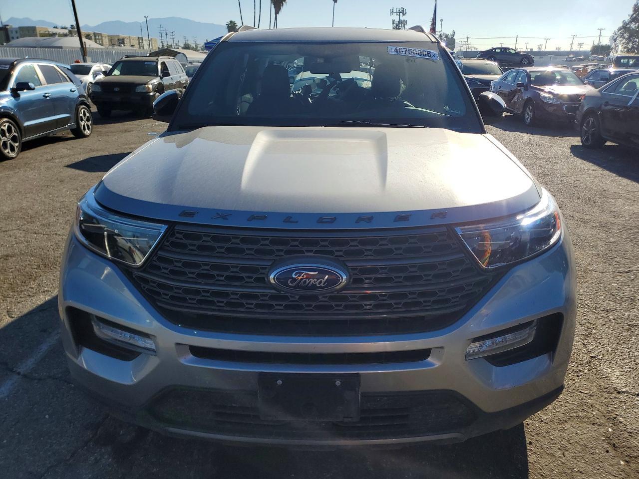 2023 Ford Explorer Xlt - Фото 5