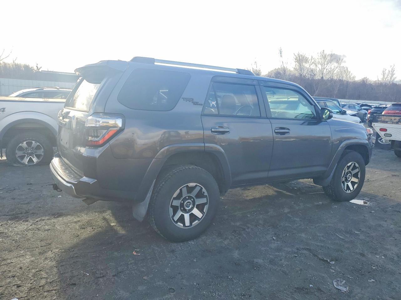 2018 Toyota 4Runner Trd Off Road Premium - Фото 3