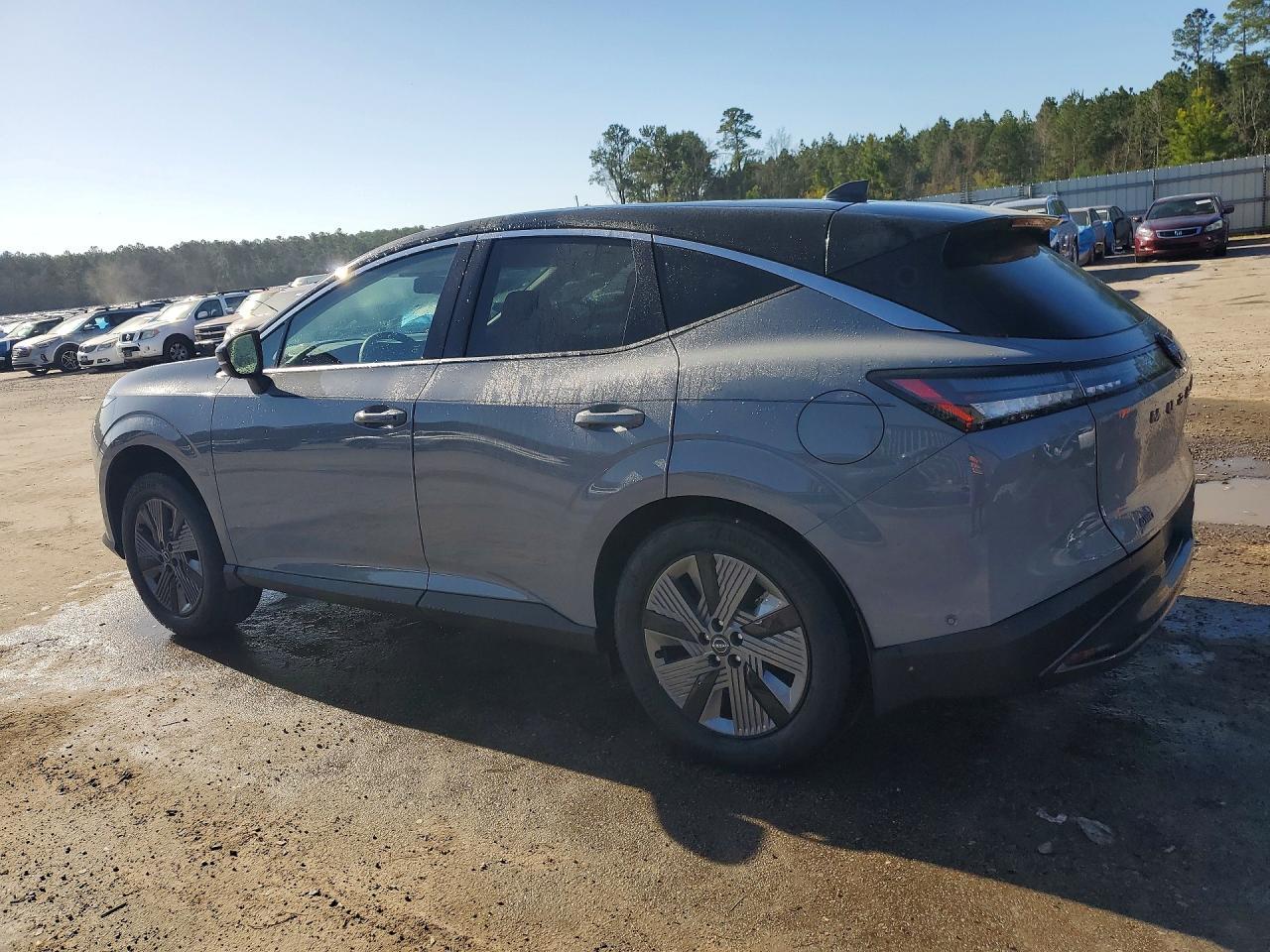 2025 Nissan Murano Sl - Image 2