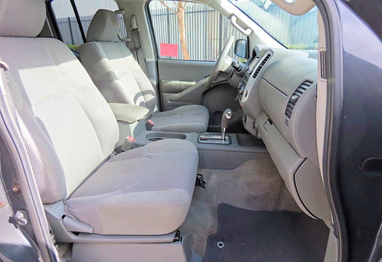 2015 Nissan Frontier Sv - Image 5