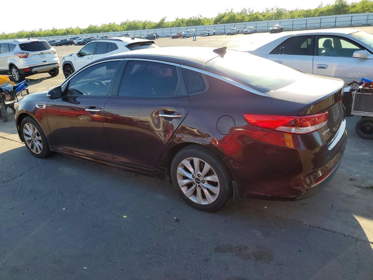 2018 Kia Optima Lx - Фото 2