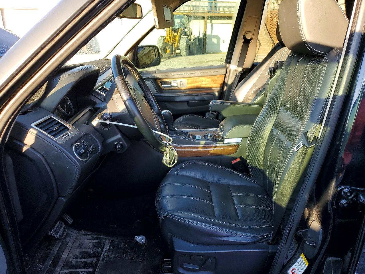 2011 Land Rover Range Rover Sport Lux - Image 7