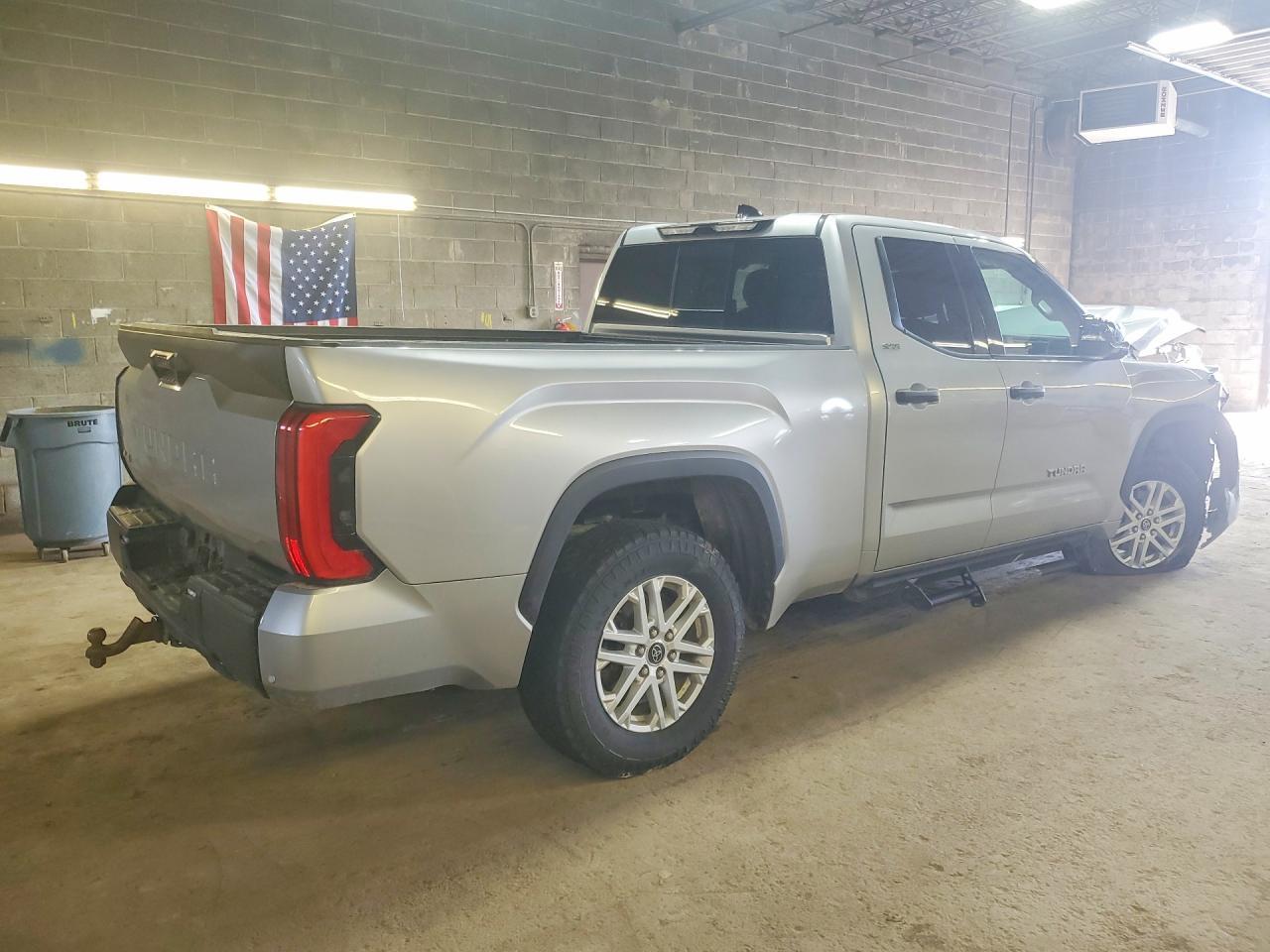 2022 Toyota Tundra Sr5 - Фото 3
