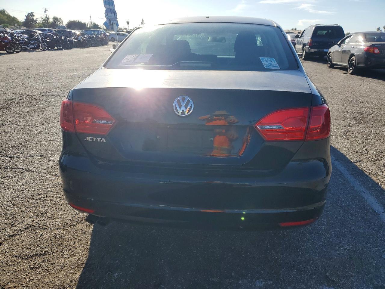 2014 Volkswagen Jetta Base - Фото 6